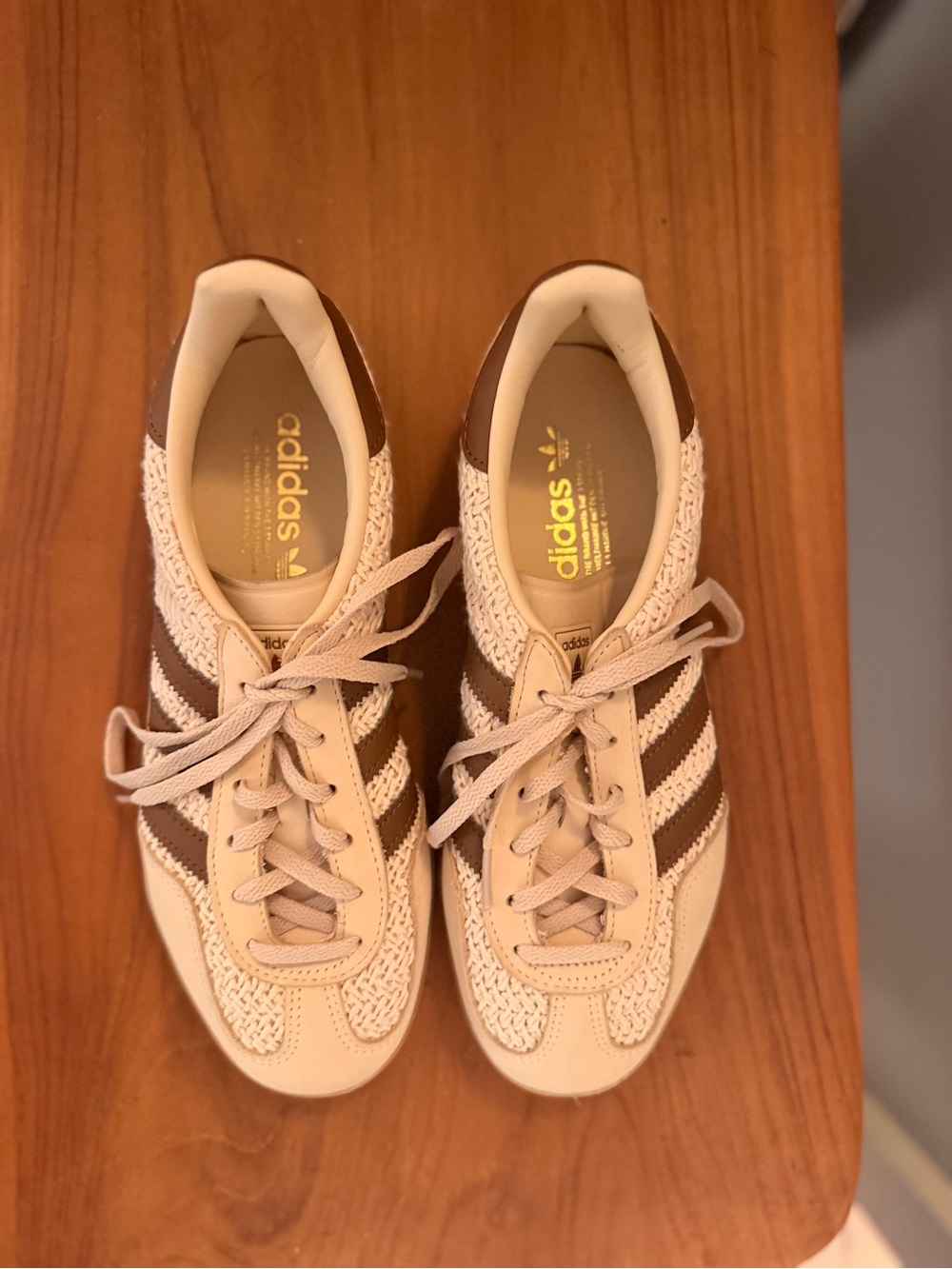 adidas Beige & Brown Low-Top Sneakers
